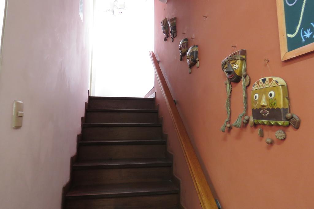Casa Hualpa Hostel Lima Exterior photo